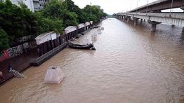 Korban Tewas Akibat Hujan Deras Monsun di India Capai 450 Jiwa