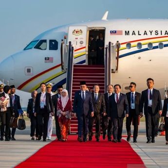 PM Anwar Ibrahim Lakukan Kunjungan Kenegaraan ke China, Temui Presiden Xi