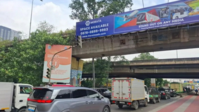 Sejumlah lampu lalu lintas (traffic light/TL) di sepanjang Jalan Daan Mogot, Jakarta Barat, dilaporkan tidak berfungsi akibat gangguan listrik yang terjadi pada Kamis, 23 April 2026.