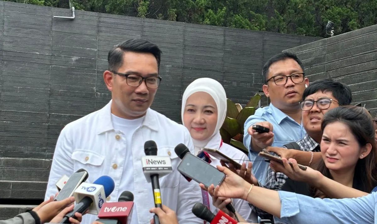 Arsip- Mantan Gubernur Jawa Barat Ridwan Kamil saat memberikan keterangan di Kota Bandung, Jawa Barat, Senin, 4 Agustus 2025. <b>(Antara)</b>