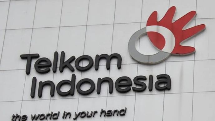 Logo Telkom di Gedung PT Telkom Indonesia Tbk.