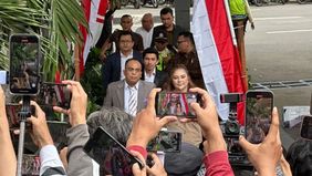Selebgram Lisa Mariana Presley Zulkandar mengaku ditanyai penyidik Komisi Pemberantasan Korupsi (KPK) mengenai aliran dana dari mantan Gubernur Jawa Barat Ridwan Kamil, saat dirinya diperiksa sebagai saksi dalam kasus dugaan korupsi proyek pengadaan 