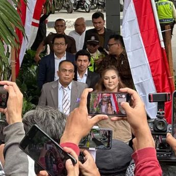 Blak-blakan Lisa Mariana usai Diperiksa KPK: Saya Gak Bisa Sebut Nominal, Kan Buat Anak 