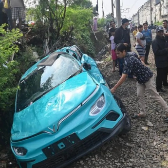 Sopir Taksi Green SM Diperiksa Polisi Usai Diduga Picu Tabrakan KA Argo Bromo Anggrek dan KRL