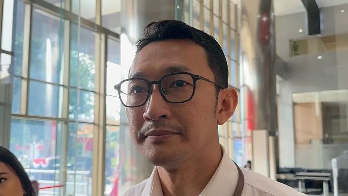 Juru Bicara Komisi Pemberantasan Korupsi Budi Prasetyo saat memberikan keterangan di Gedung Merah Putih KPK, Jakarta, Rabu, 13 Agustus 2025.