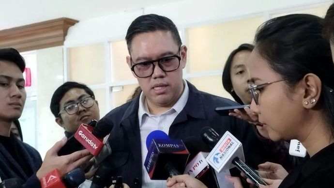 Wakil Ketua Komisi I DPR RI Dave Laksono di kompleks parlemen, Jakarta, Selasa, 2 September 2025.
