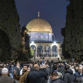 Masjid Al-Aqsa Dibuka Kembali Usai Ditutup 40 Hari