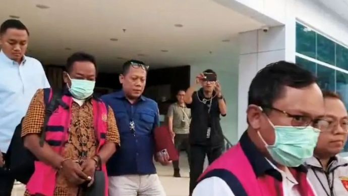 Kejaksaan Tinggi (Kejati) DKI Jakarta menangkap dua tersangka baru pegawai Kementerian Pekerjaan Umum (PU) terkait perkara dugaan korupsi proyek fiktif di lingkungan Sekretariat Direktorat Jenderal (Ditjen) Cipta Karya periode 2023&ndash;2025, Jakarta, Kamis, 25 Juni 2026.
