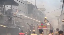 Pemadaman Kebakaran Tamansari Terkendala Akses Air dan Permukiman Padat