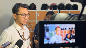 Komisi Pemberantasan Korupsi (KPK) memanggil mantan Direktur Sarana Transportasi Jalan Kementerian Perhubungan, Danto Restyawan (DS), sebagai saksi dalam penyidikan kasus dugaan suap proyek pembangunan dan pemeliharaan jalur kereta api di lingkungan 