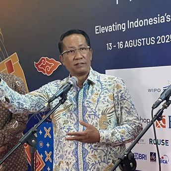 Menkum Imbau Pengunjung Tak Perlu Khawatir Soal Royalti di Tempat Usaha