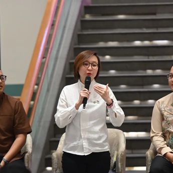 Wamenparekraf Apresiasi Integrasi Musik dan Budaya Tradisional dalam Konser