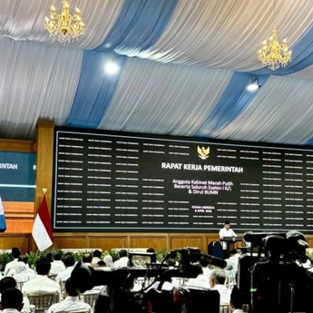 Prabowo Usulkan Terminal Khusus Haji di Arab Saudi dan Dorong Efisiensi Biaya Penerbangan