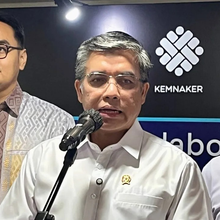 Menaker Siapkan &ldquo;Kado&rdquo; untuk Buruh Jelang May Day 2026