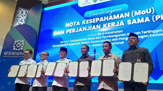 Penandatanganan nota kesepahaman dan perjanjian kerja sama bersama antara BPJS Kesehatan, Kemendes PDT, Kemenkop RI, Badan Perencanaan dan Pengembangan Kemnaker RI, dan Badan Gizi Nasional terkait JKN di Jakarta, Selasa (7/4/2026). ANTARA/Lintang Budiyanti Prameswari.