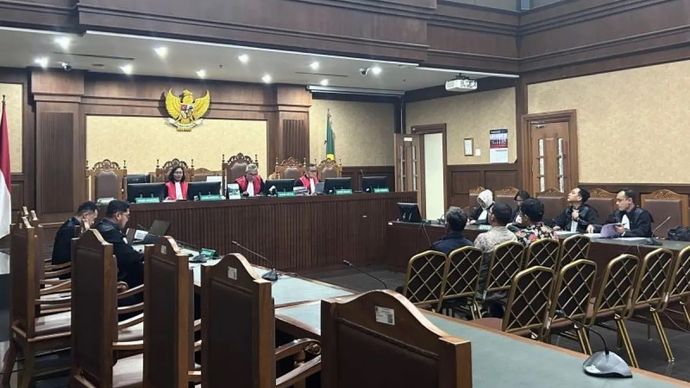 Tiga mantan anggota Kelompok Kerja Pemilihan Pengadaan Gerobak Dagang di Kementerian Perdagangan (Kemendag) dalam sidang pembacaan surat dakwaan di Pengadilan Tipikor pada PN Jakpus, Kamis, 11 Juni 2026.