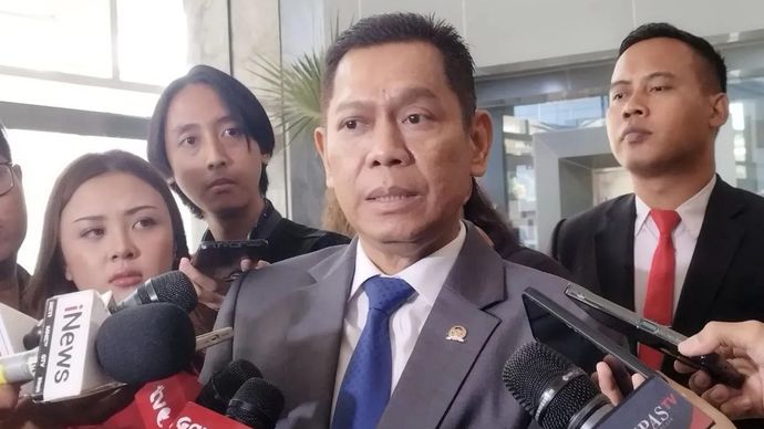 Wakil Ketua DPR RI Adies Kadir di kompleks parlemen, Jakarta, Selasa 19 Agustus 2025. (ANTARA/Bagus Ahmad Rizaldi)