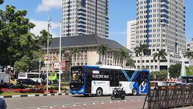 Jalan Medan Merdeka Selatan yang menuju Balai Kota DKI Jakarta kembali dibuka pada Kamis pagi setelah sebelumnya ditutup akibat aksi unjuk rasa massa Tani Merdeka di sekitar Patung Arjuna Wijaya (Patung Kuda), Jakarta Pusat.