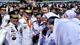 Mendagri Tito Karnavian Wakili Presiden Prabowo Lantik 1.110 Pamong Praja Muda IPDN