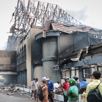 Polresta Mataram Panggil Ketua DPRD NTB Terkait Pembakaran Gedung
