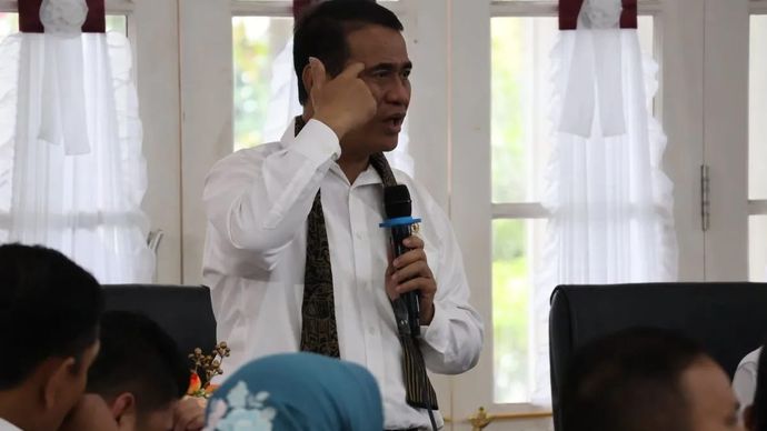 Menteri Pertanian (Mentan) RI Andi Amran Sulaiman memberikan paparan terkait upaya swasembada pangan di Padang, Selasa 16 September 2025. ANTARA/Muhammad Zulfikar