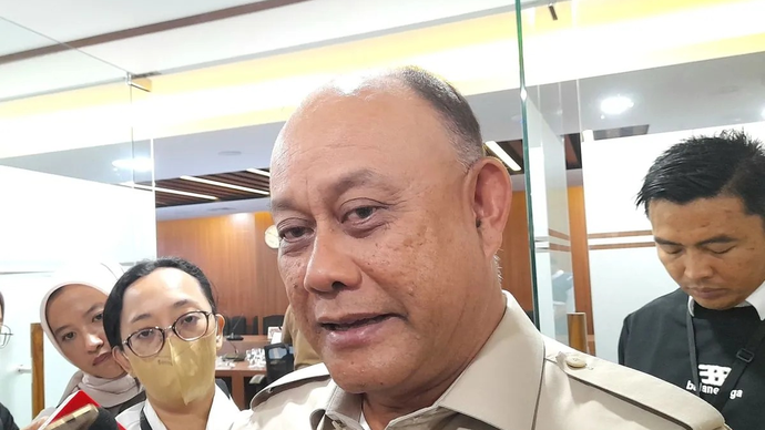 Kepala BGN Dadan Hindayana ditemui usai rapat koordinasi terbatas di Kantor Kementerian Koordinator Bidang Pangan (Kemenko Pangan), Jakarta, Kamis (2/4/2026). ANTARA/Lintang Budiyanti Prameswari.