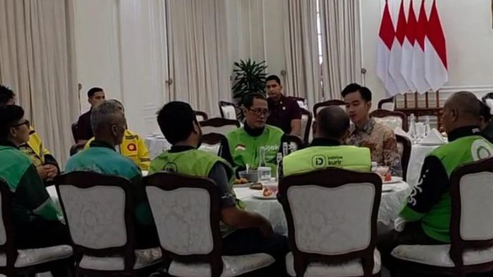 Wakil Presiden Gibran Rakabuming Raka menerima dan berdialog dengan perwakilan pengemudi ojek online (ojol) di Istana Wakil Presiden, Jakarta, pada Minggu 31 Agustus 2025. ANTARA/Dokumentasi Pribadi