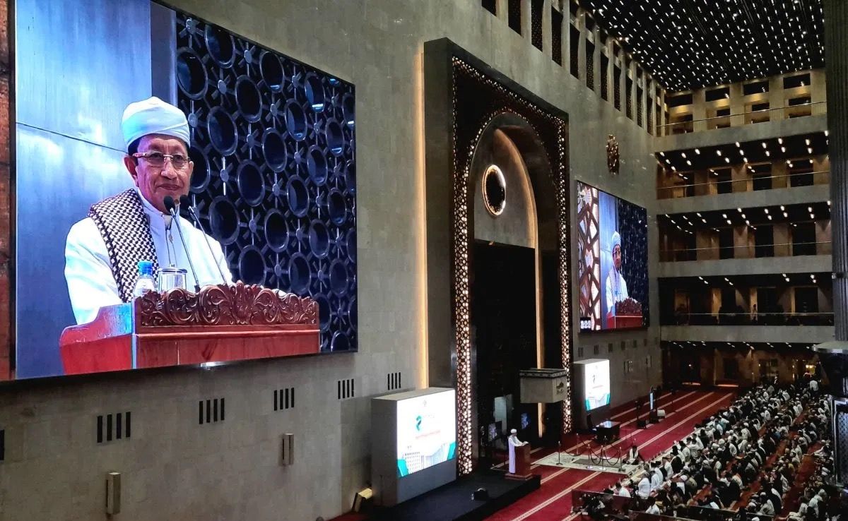 Menteri Agama Nasaruddin Umar mengisi ceramah pada tarawih hari pertama Ramadhan 1447 H di Masjid Istiqlal, Jakarta Pusat, Rabu, 18 Februari 2026. <b>(Antara)</b>