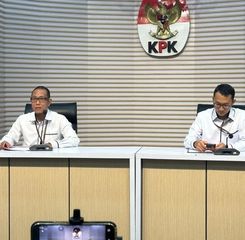 KPK Tahan 2 Tersangka Korupsi Kuota Haji, Ismail Adham dan Asrul Azis Taba