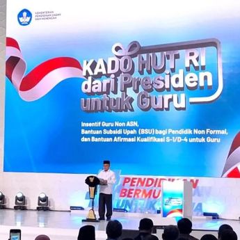 Prabowo Kasih 3 "Kado" HUT RI untuk Guru: Insentif, Subsidi, dan Bantuan Akademik