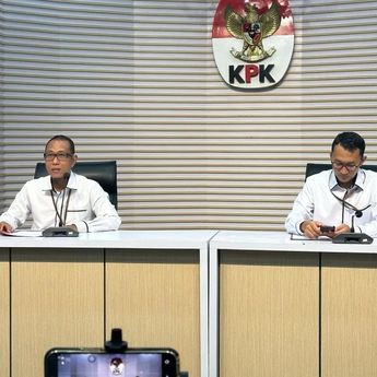 KPK Tahan 2 Tersangka Korupsi Kuota Haji, Ismail Adham dan Asrul Azis Taba