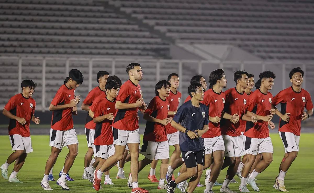 Timnas U-23 Indonesia menjalani latihan resmi menjelang laga final Kejuaraan ASEAN U-23 2025 melawan timnas U-23 Vietnam di Stadion Madya Gelora Bung Karno, Jakarta, Selasa, 29 Juli 2025. <b>(Antara)</b>