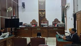 Jaksa Penuntut Umum (JPU) menuntut terdakwa kasus judi daring yang terkait dengan Kementerian Komunikasi dan Digital (Komdigi), Darmawati, dengan hukuman 12 tahun penjara. 