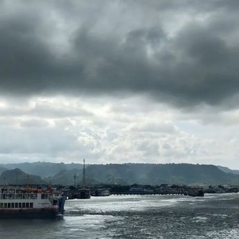 BBMKG Terbitkan Peringatan Dini Gelombang Tinggi hingga 4 Meter di Sejumlah Perairan Bali