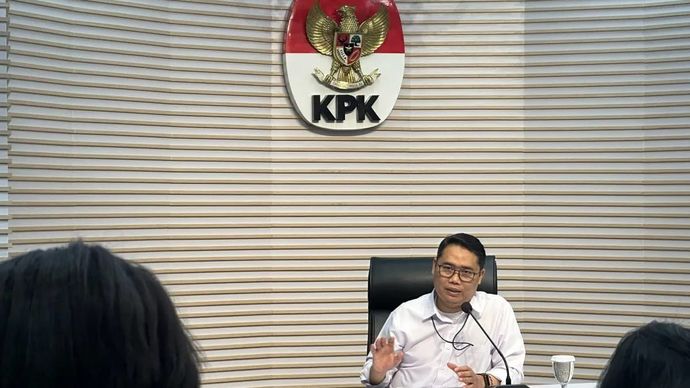 Pelaksana Tugas Deputi Penindakan dan Eksekusi Komisi Pemberantasan Korupsi Asep Guntur Rahayu saat memberikan keterangan di Gedung Merah Putih KPK, Jakarta, Kamis 14 Agustus 2025. (ANTARA/Rio Feisal)