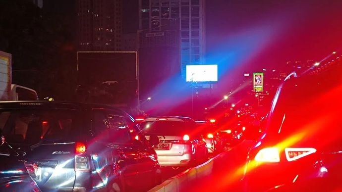 Kemacetan parah di Jalan Gatot Subroto dari arah Semanggi (Jakarta Selatan) menuju Slipi (Jakarta Barat), Rabu 24 September 2025. ANTARA/Risky Syukur