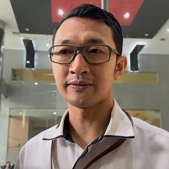 KPK Periksa Kasi Pidsus Kejari Kolaka dan Plt. Kadis PUPR Kolaka Timur