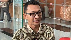 Komisi Pemberantasan Korupsi (KPK) menyatakan kemungkinan untuk memeriksa saksi dari biro perjalanan haji yang berada di luar Jakarta dan Jawa Timur.