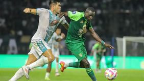 Pertandingan antara PSBS Biak dan Persebaya Surabaya pada pekan ke-10 Indonesia Super League berakhir imbang tanpa gol di Stadion Maguwoharjo, Jumat sore WIB. Duel tersebut diwarnai tiga kartu merah yang membuat laga berjalan menegangkan.