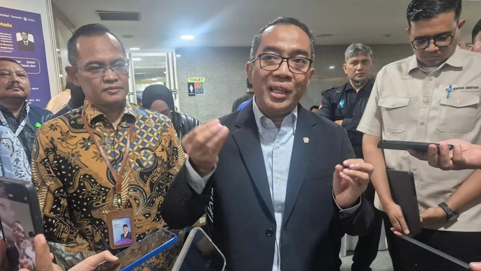 Menteri Pendidikan Tinggi, Sains, dan Teknologi (Mendiktisaintek) Brian Yuliarto ditemui di kantor Kemdiktisaintek, Jakarta, Rabu (29/4/2026). ANTARA/Sean Filo Muhamad