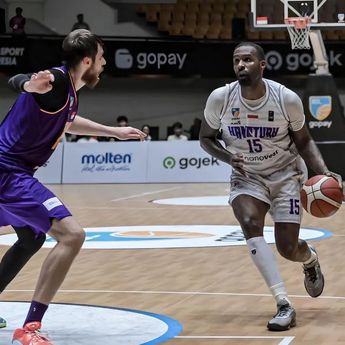 Hangtuah Jakarta Tumbangkan Tangerang Hawks 83-72 di Laga Terakhir Musim Regulernya