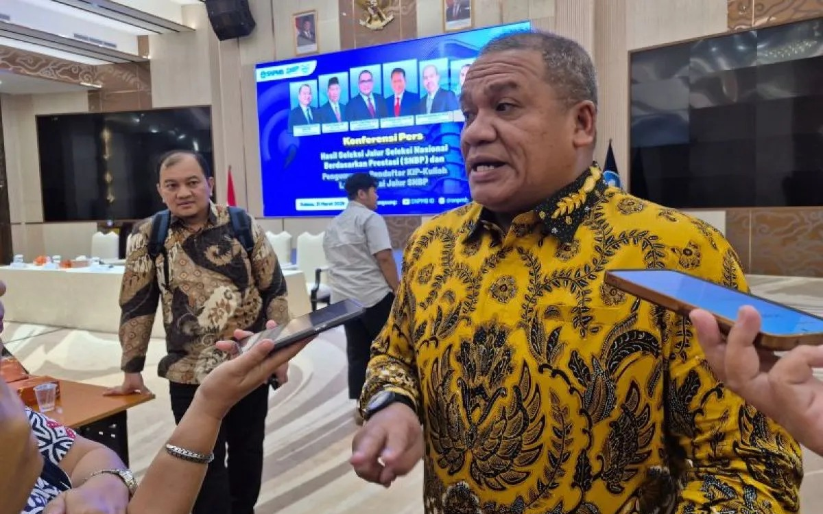 Ketua Umum Tim Penanggungjawab Seleksi Nasional Penerimaan Mahasiswa Baru (SNPMB) 2026 Eduart Wolok ditemui di Jakarta, Selasa (31/3/2026). ANTARA/Sean Filo Muhamad <b>(Antara)</b>