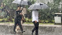 Di Tengah Isu Reshuffle, Eks Wakapolri Komjen Ahmad Dofiri dan Istri Tiba di Istana