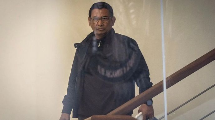 Mantan Wakil Direktur Utama Bank Rakyat Indonesia (BRI) Catur Budi Harto di kantor KPK, Jakarta, Kamis, 26 Juni 2025.