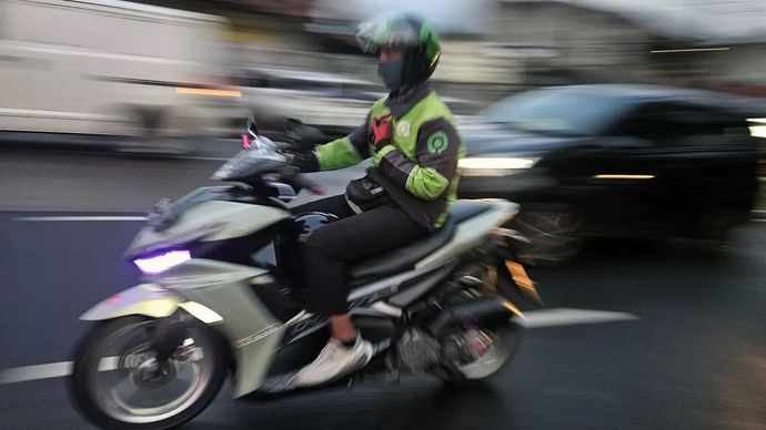 Pengemudi ojek online (ojol).