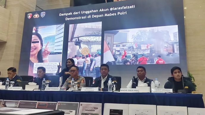 Direktorat Tindak Pidana Siber (Dittipidsiber) Bareskrim Polri menunjukkan konten yang menjadi barang bukti dalam konferensi pers di Gedung Bareskrim Polri, Jakarta, Rabu 3 September 2025. ANTARA/Nadia Putri Rahmani.