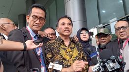 Kejari Jaksel Putuskan Tak Tahan Roy Suryo dan Dokter Tifa