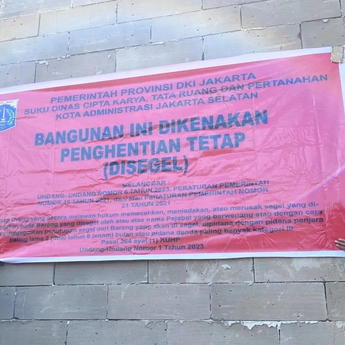 Pemkot Jaksel Segel Lapangan Padel Tak Berizin di Jagakarsa