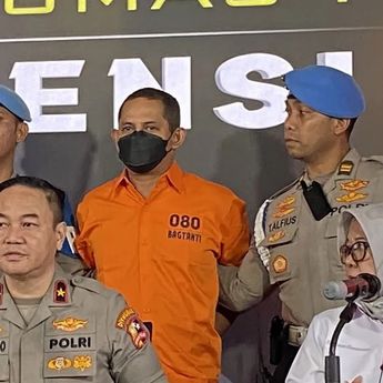 Mantan Kapolres Ngada AKBP Fajar Widyadharma Akhirnya Dipecat