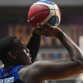 Dewa United Menang 72-63 di Markas Hangtuah